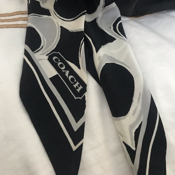 COACH Vintage Signature Black Bag with scarf - Picture 10 of 12